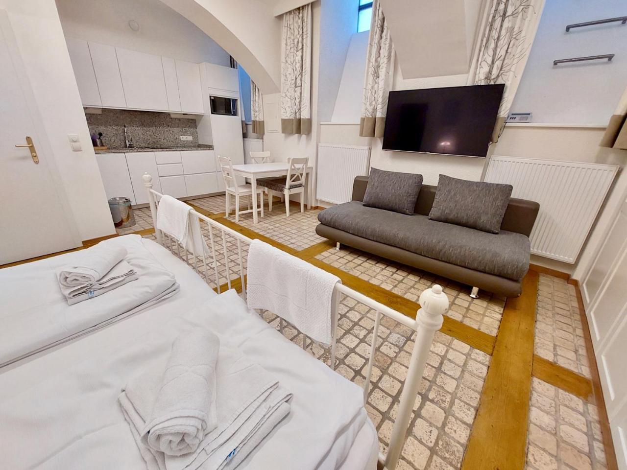 Modern Studios Near City Center Вена Экстерьер фото